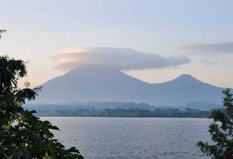 هتل Gahiza Island Retreat