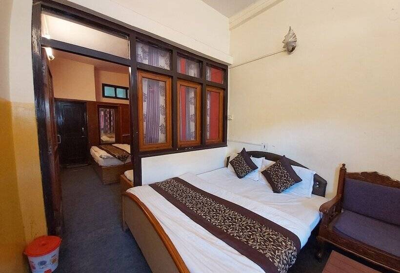 فندق Goroomgo Lake View Mall Road Nainital