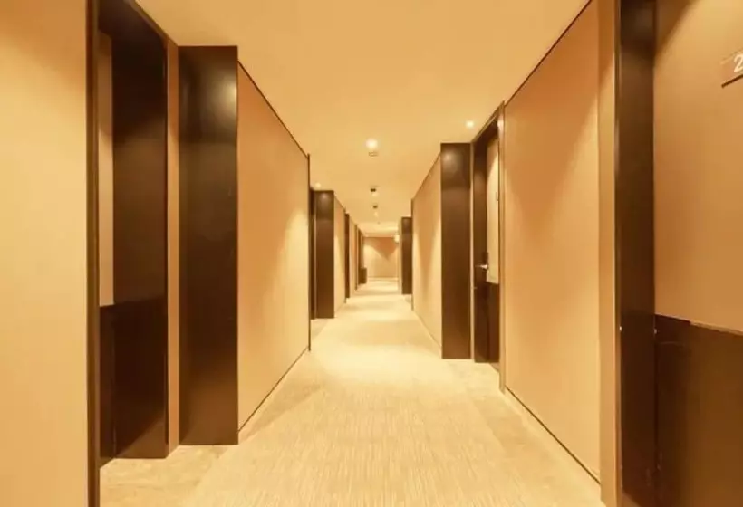 هتل Home Inn Plus