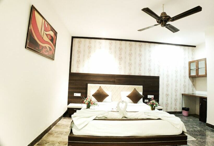 ホテル Landmark Residency