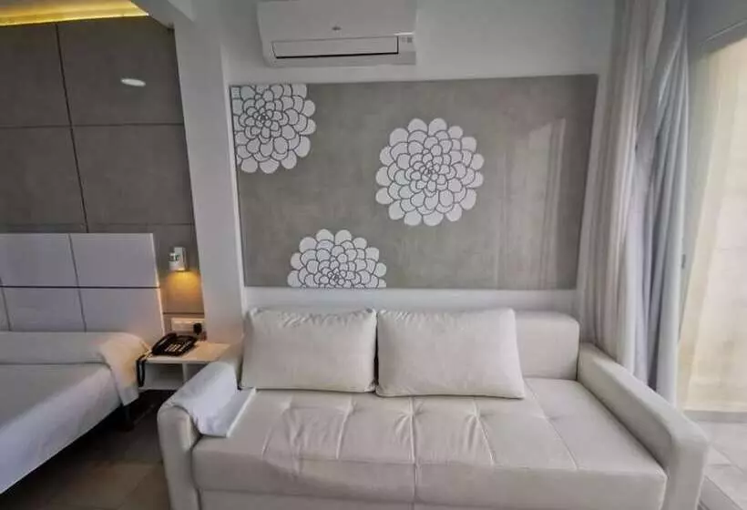 هتل Sol Playa Suites