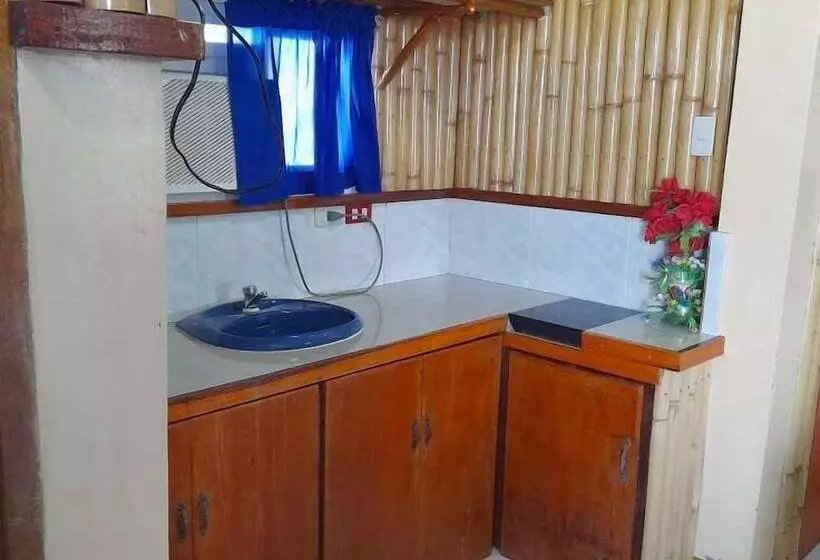 ホテル Tagudan Kubo Garden