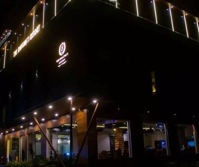 ホテル The Bhagwati Resort