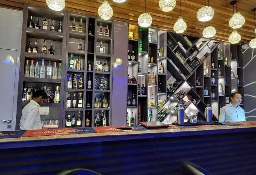 ホテル The Bhagwati Resort