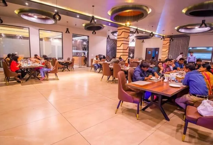 ホテル The Bhagwati Resort