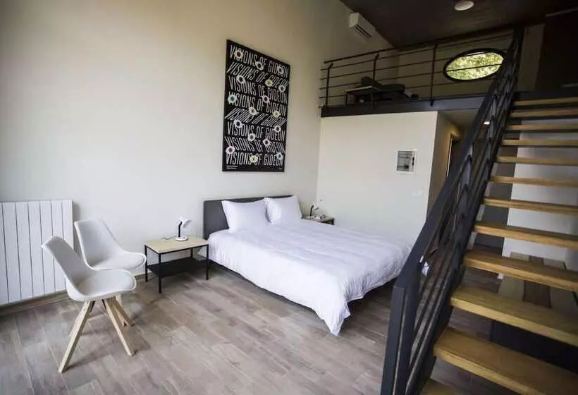 هتل The Silk Valley Resort