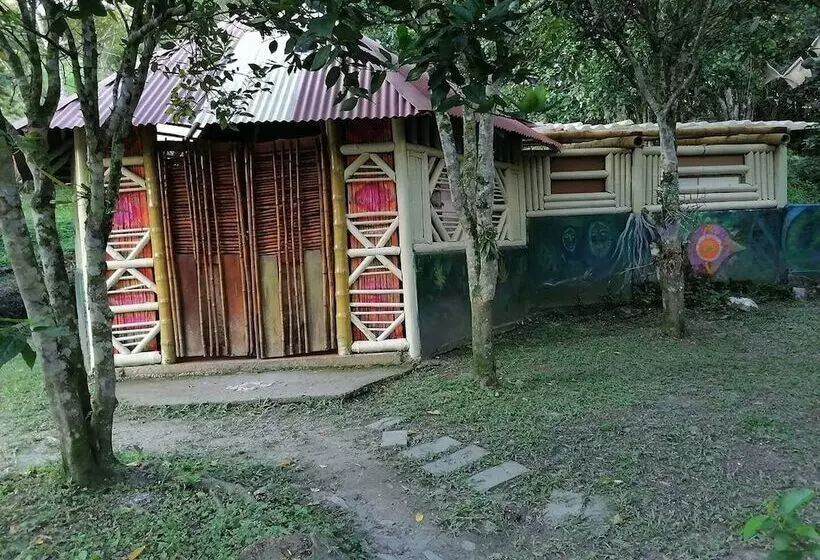 Hotelli Tropical Biohostel By Rotamundos