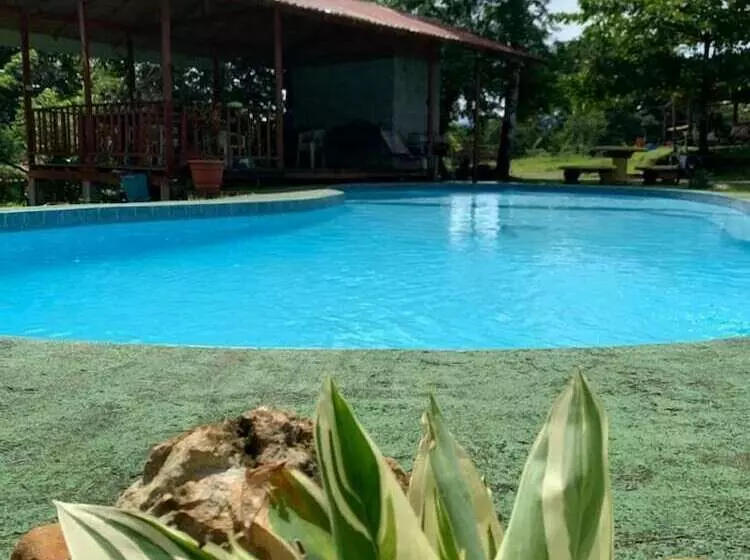 Hotelli Villa Rodeo Lodge