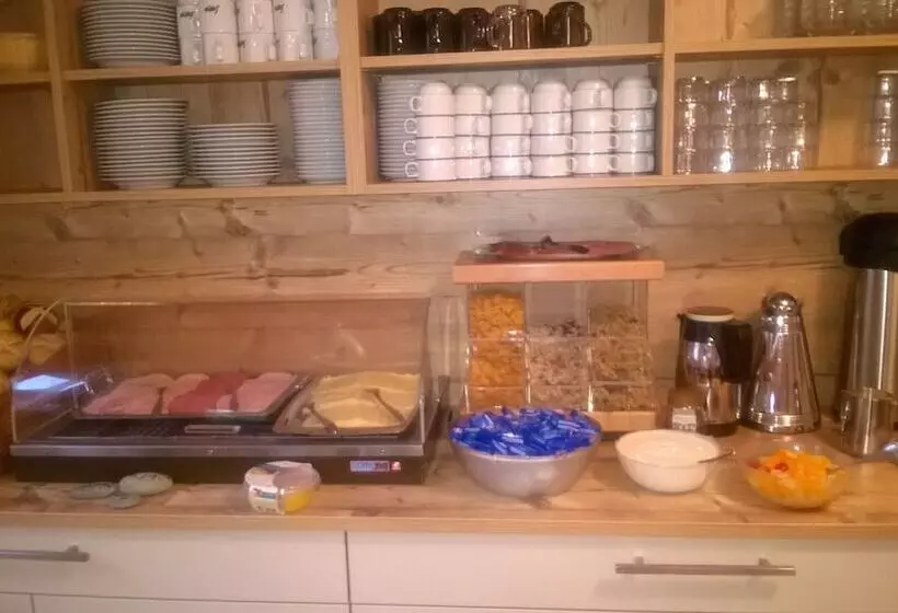 Majatalo Appartementhaus Karlspitze Natur Pur