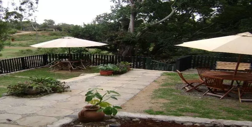 پانسیون The Old House Nanyuki