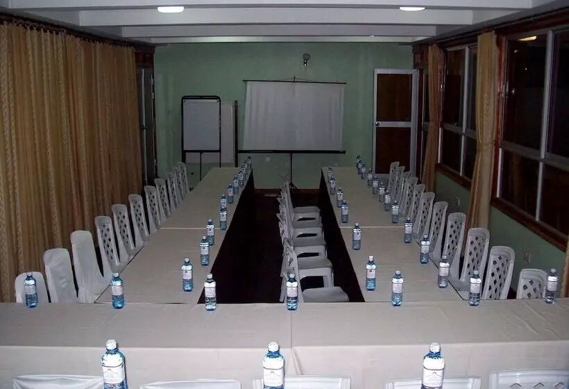 پانسیون The Old House Nanyuki