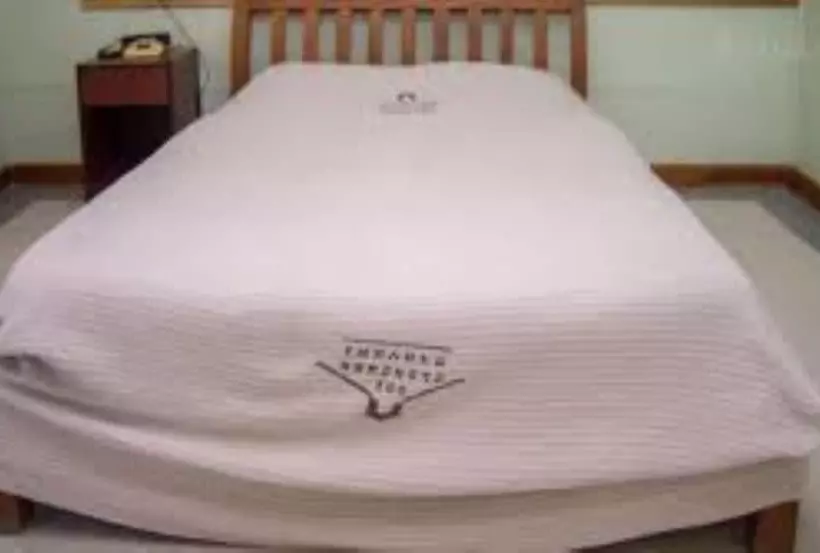 پانسیون The Old House Nanyuki