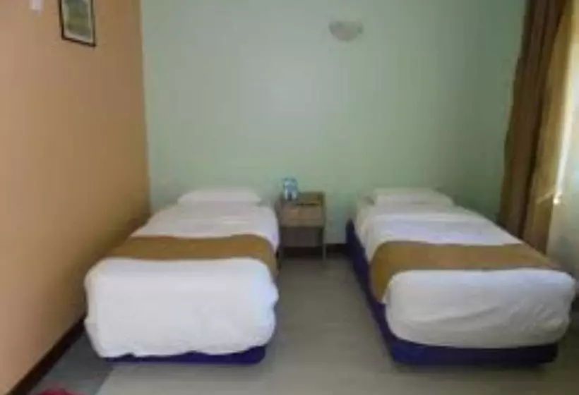 پانسیون The Old House Nanyuki