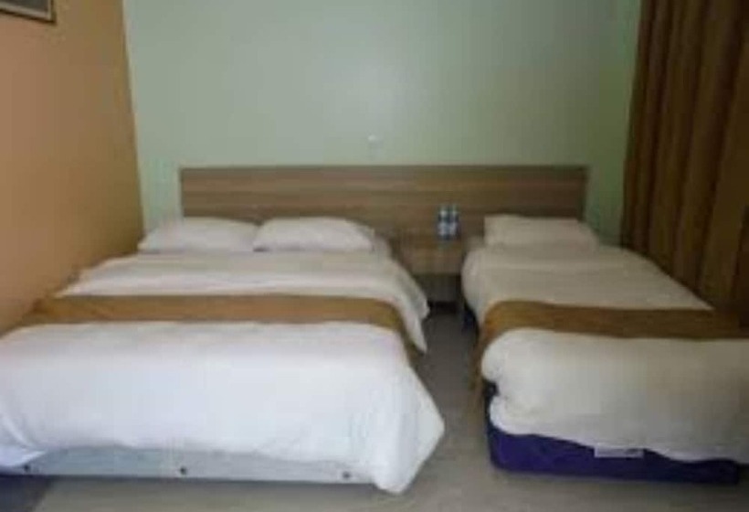 پانسیون The Old House Nanyuki