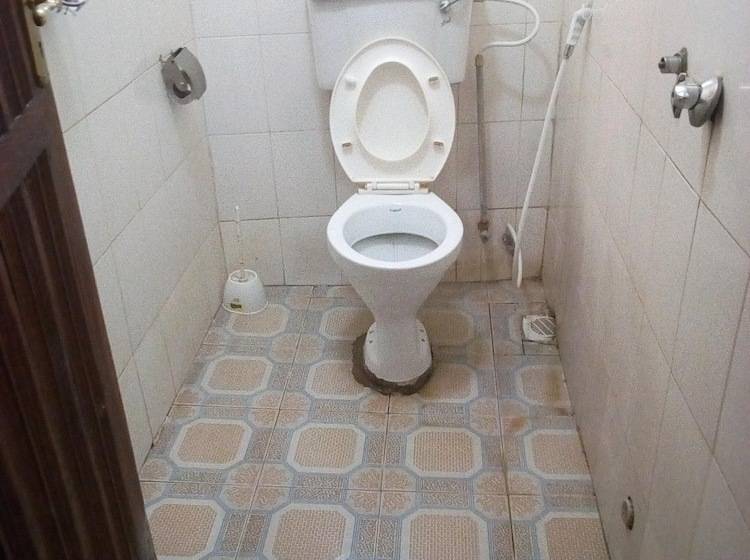 پانسیون Waso Central Emporium Lodge