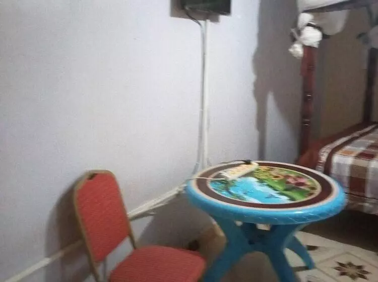 پانسیون Waso Central Emporium Lodge
