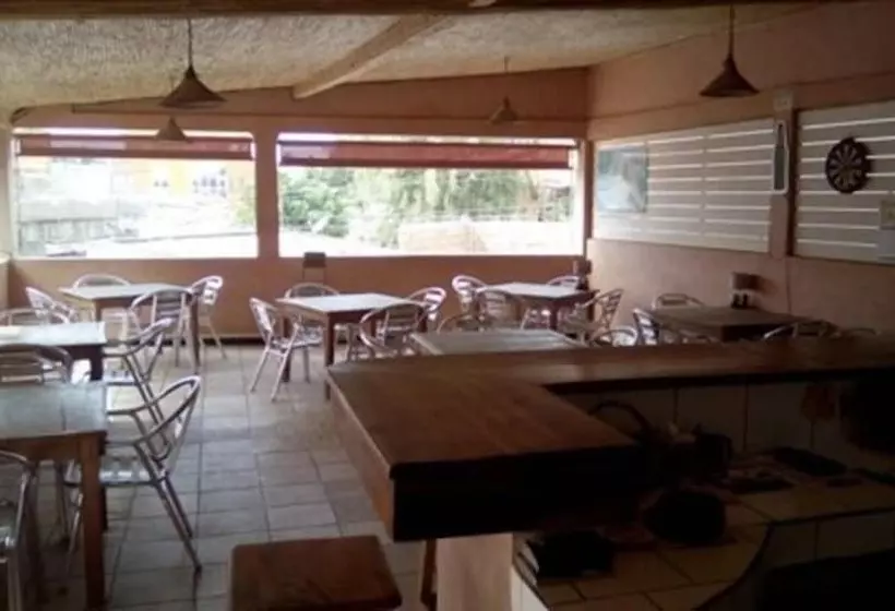 Aamiaismajoitus (B&B) Auberge Le Baobab