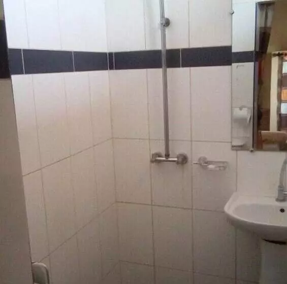 Aamiaismajoitus (B&B) Auberge Le Baobab