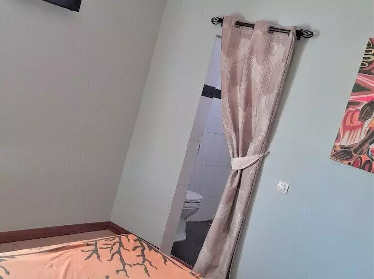 Aamiaismajoitus (B&B) Auberge Le Baobab