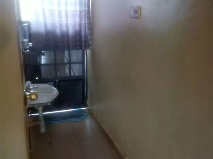 تختخواب و صبحانه Juja Modern Guest House