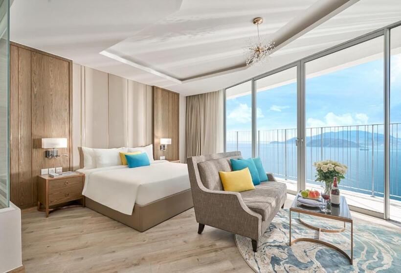 Capital Panorama Apartment