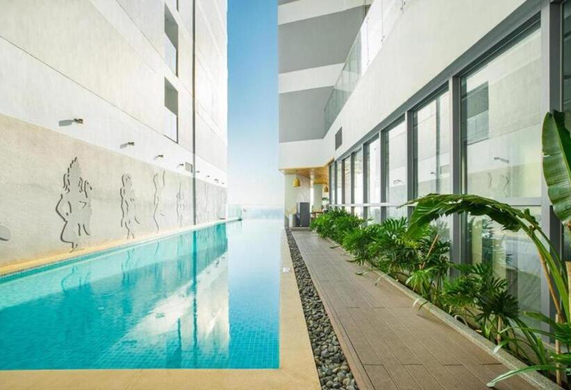 Capital Panorama Apartment