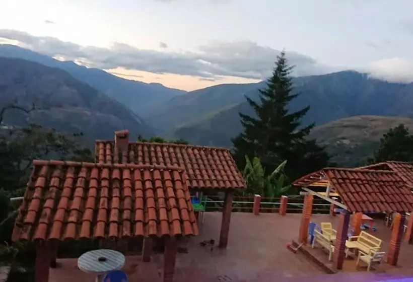 Hostal Villa Rosas