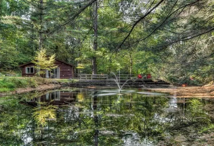 Hotelli Magnolia Streamside Resort