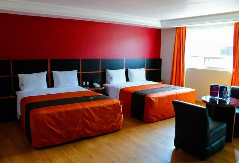 ホテル Plaza Fontesanta