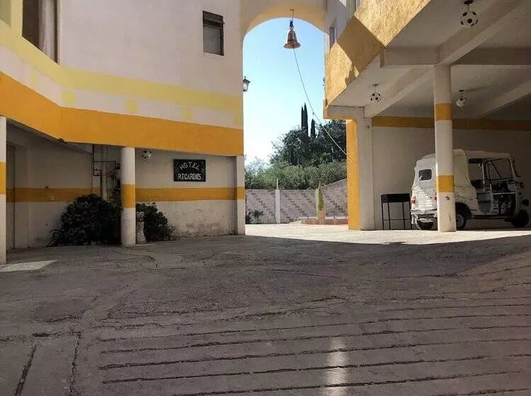 Hotelli Ricardos