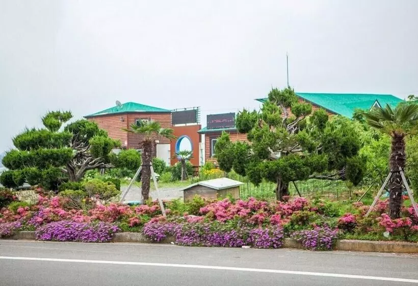 Pado Hyanggi Pension