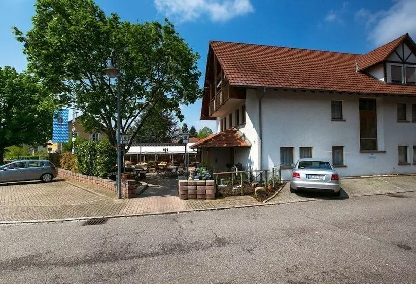 Majatalo Gasthaus Zur Blume