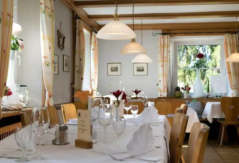 Majatalo Gasthaus Zur Blume