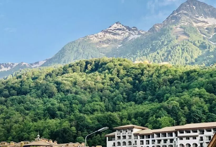 پانسیون Guesthouse Usadba