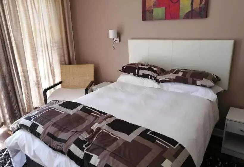 ペンション Easy Inn Guesthouse