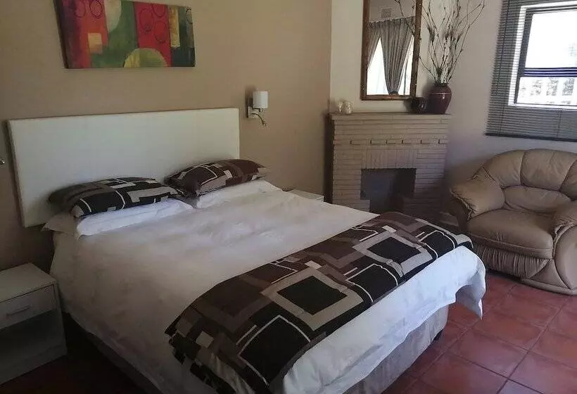 ペンション Easy Inn Guesthouse