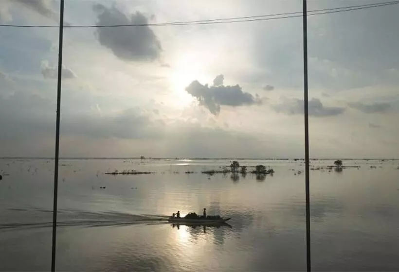 ペンション The Happy Family House