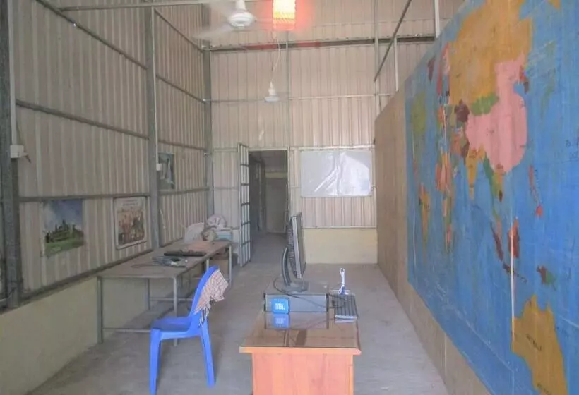 ペンション The Happy Family House