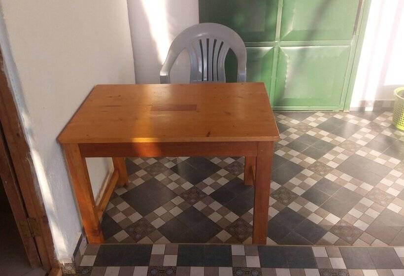 هاستل Maasai Backpackers Home