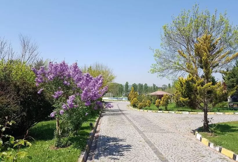 ベッドアンドブレックファースト Haznedar Bungalow