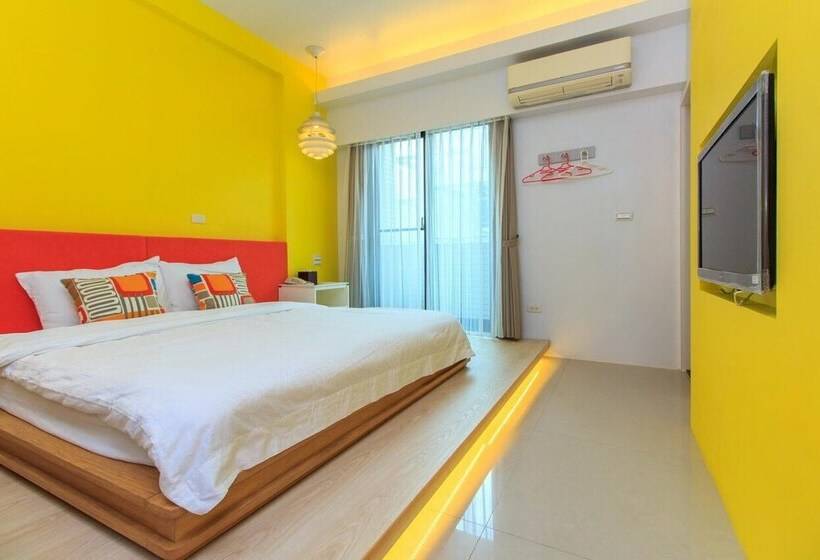 تختخواب و صبحانه Silimu Hostel