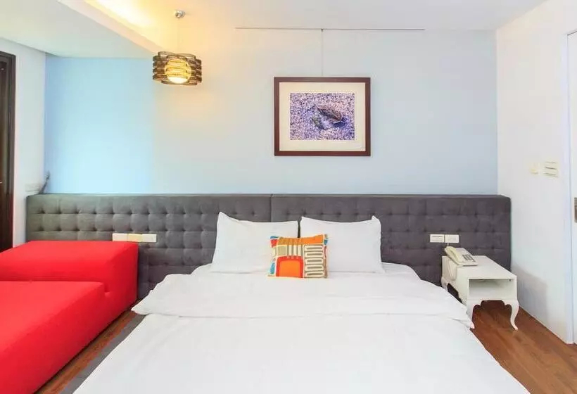 تختخواب و صبحانه Silimu Hostel