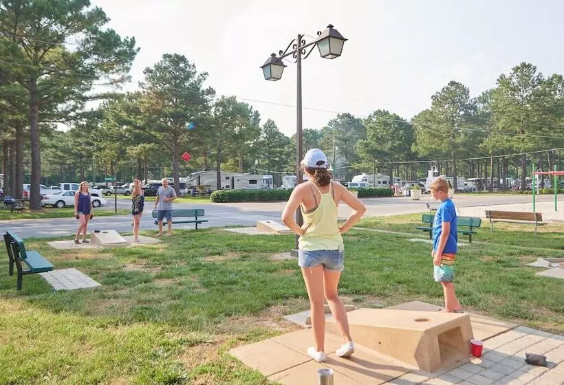 Bethpage Camp Resort