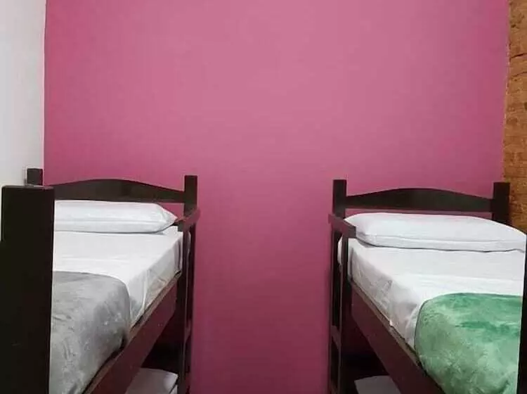 Hostel Casa De Avany