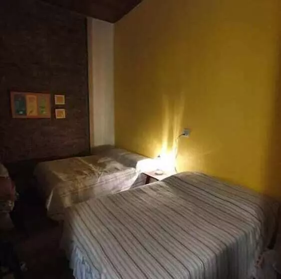 Hostel Casa De Avany