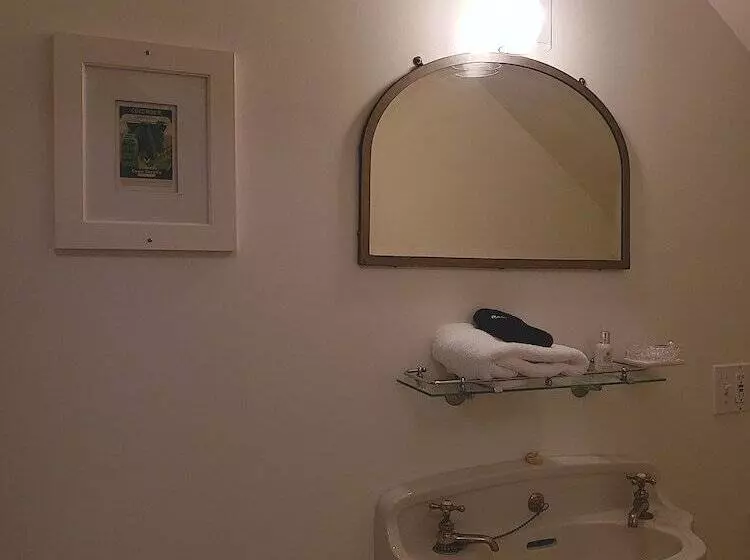 ホテル Bass Cottage & Ullikana