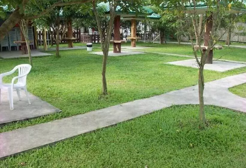 Hotelli Cozy Place Resort