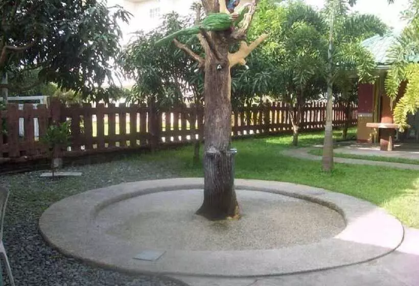 Hotelli Cozy Place Resort