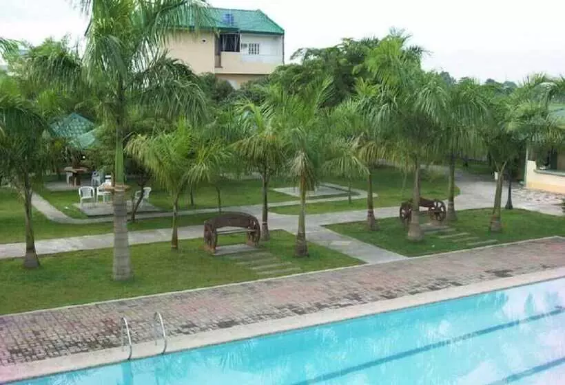 Hotelli Cozy Place Resort