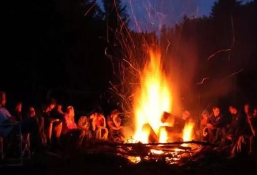 ホテル Gardenias De Gocta